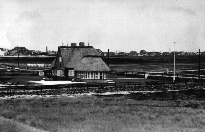 Karle Horn - http://de.wikipedia.org/wiki/Datei:Villa_Goering_Sylt.jpg (Scan aus geerbtem Fotoalbum)