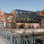 leere Stadt - keine Menschen, nur Stadtbild